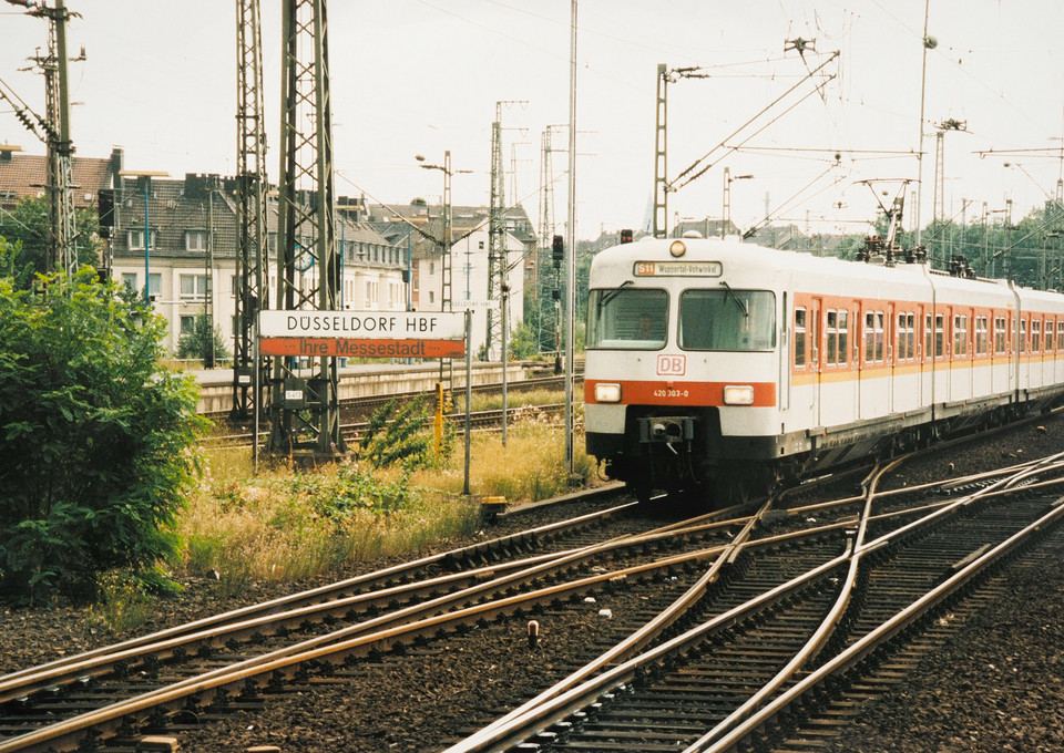 Fotoaufnahmen der alten S-Bahn Rhein-Ruhr aus den 1970er Jahren