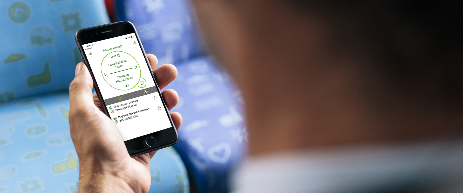 Die VRR-App geöffnet auf einem Smartphone